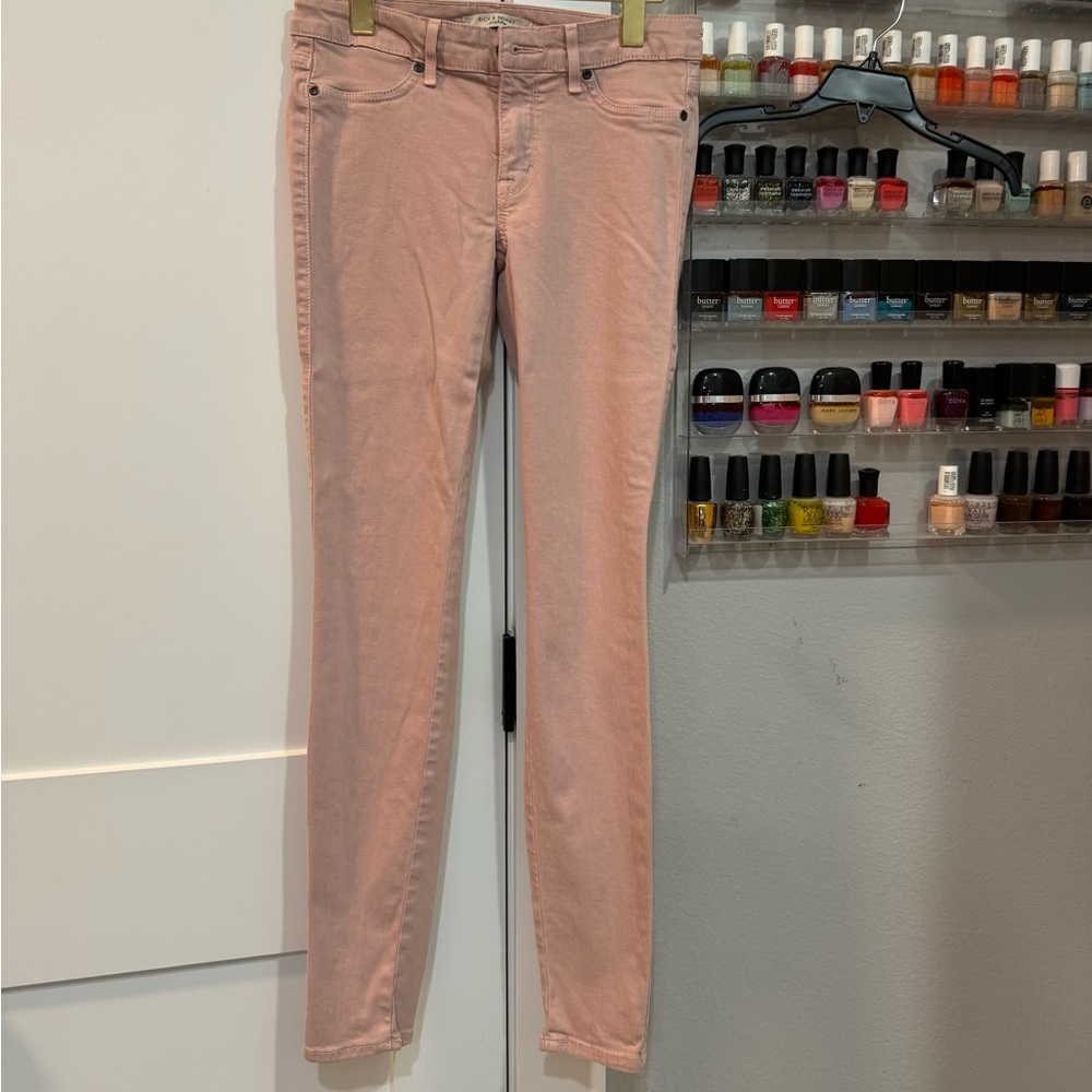 NWOT Womens Rich and Skinny Faded Peach Jeans size 27